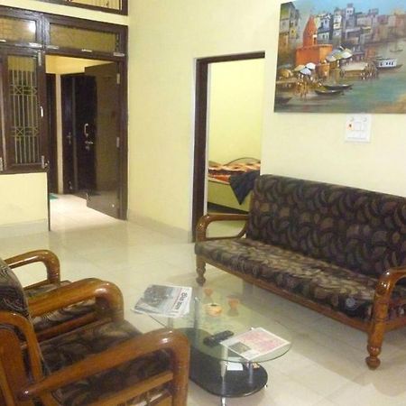 Gangotri Paying Guest House فاراناسي المظهر الخارجي الصورة