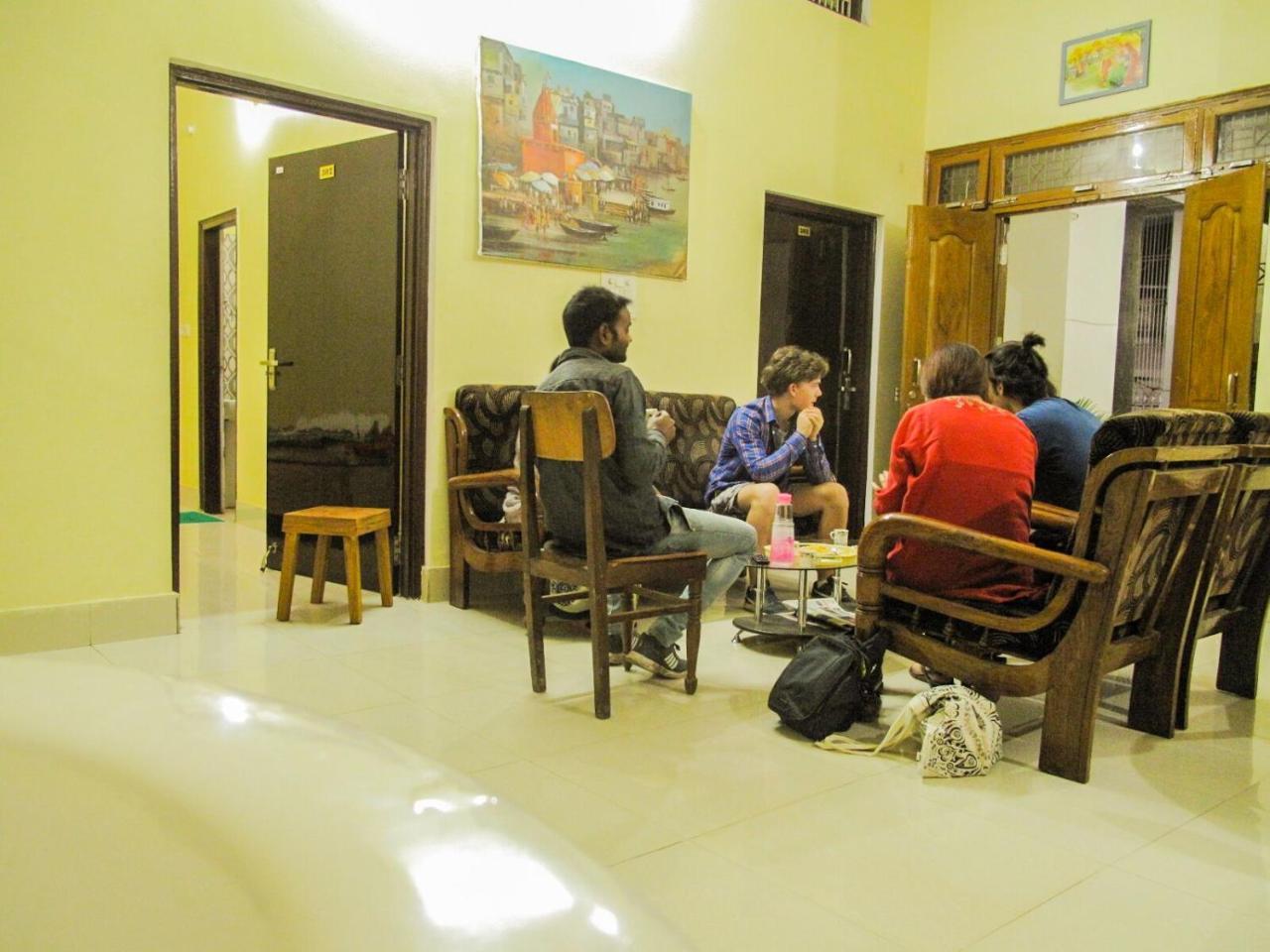 Gangotri Paying Guest House فاراناسي المظهر الخارجي الصورة
