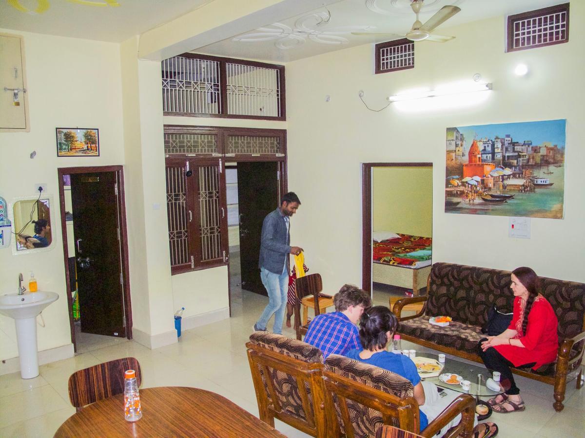 Gangotri Paying Guest House فاراناسي المظهر الخارجي الصورة