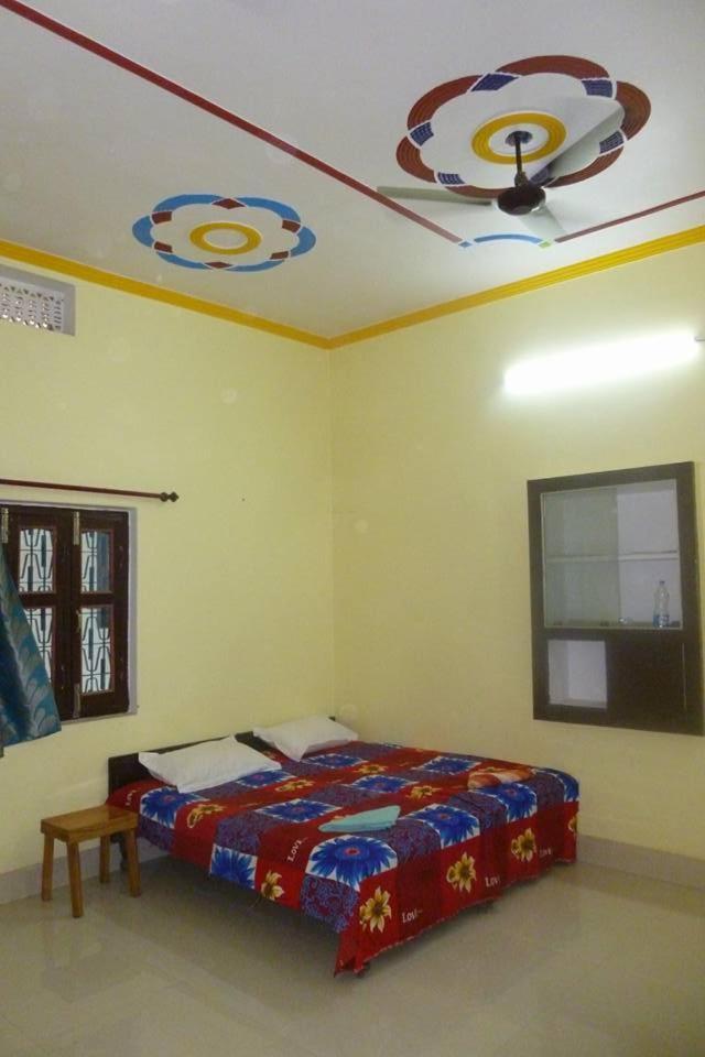Gangotri Paying Guest House فاراناسي المظهر الخارجي الصورة