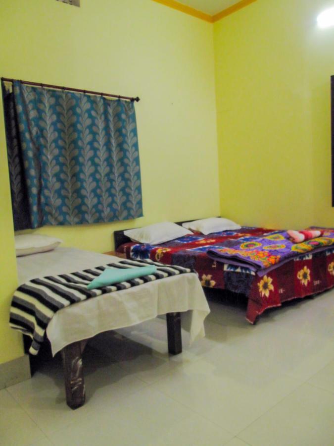 Gangotri Paying Guest House فاراناسي المظهر الخارجي الصورة