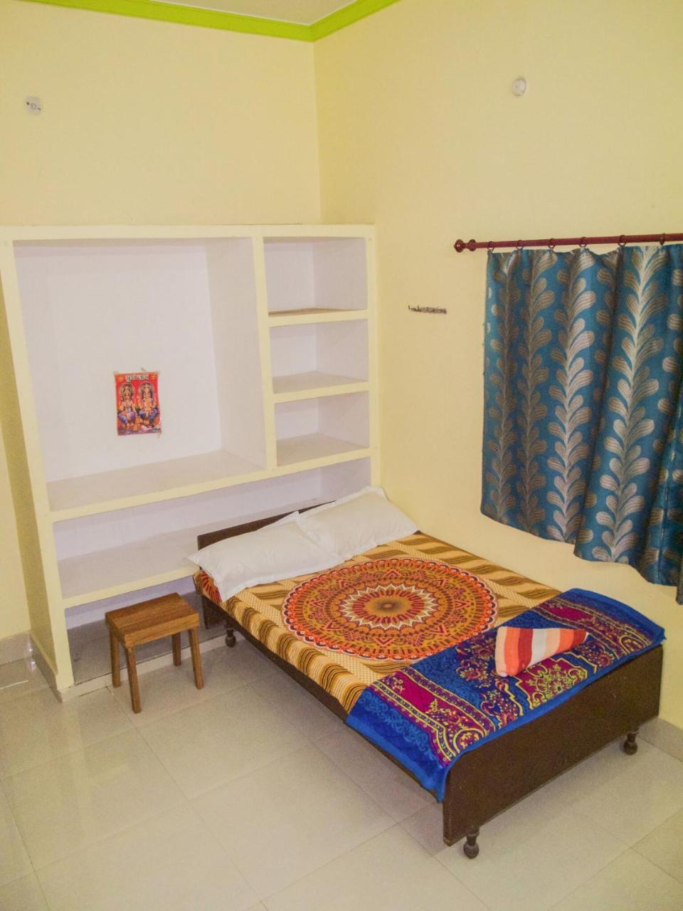 Gangotri Paying Guest House فاراناسي المظهر الخارجي الصورة
