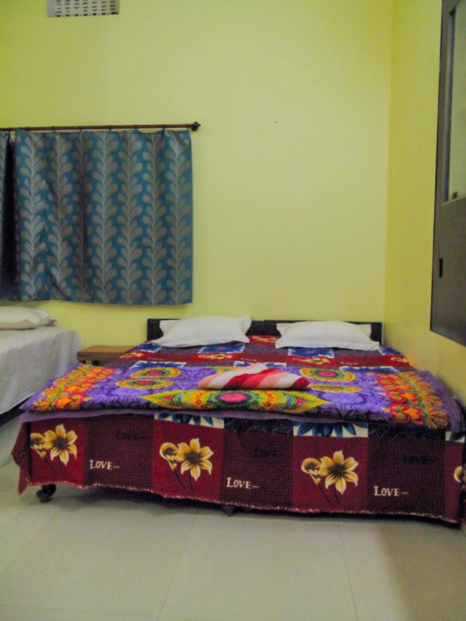 Gangotri Paying Guest House فاراناسي المظهر الخارجي الصورة