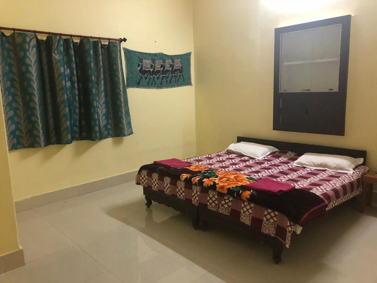 Gangotri Paying Guest House فاراناسي المظهر الخارجي الصورة