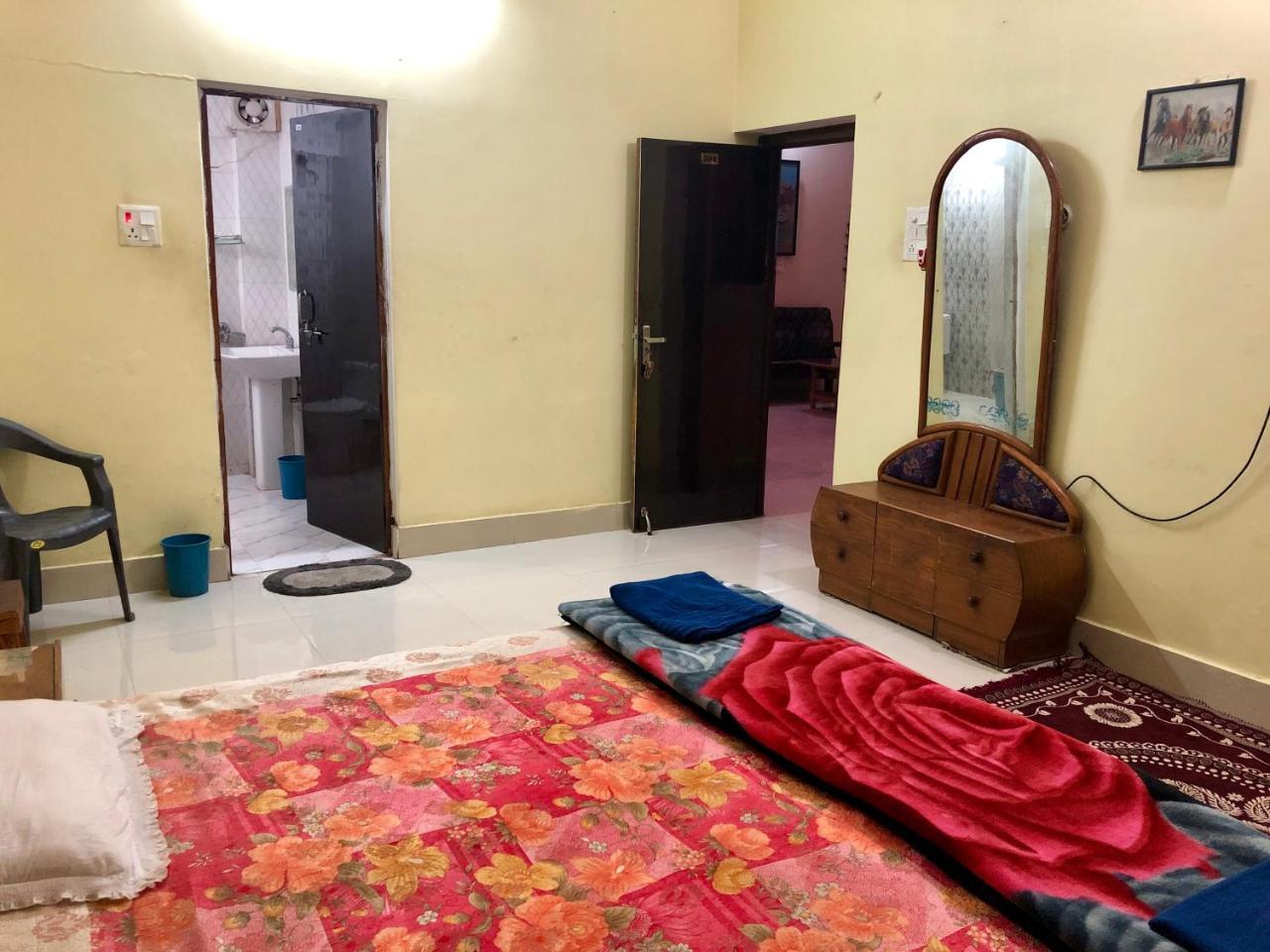 Gangotri Paying Guest House فاراناسي المظهر الخارجي الصورة